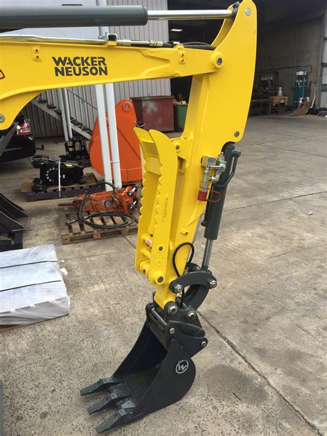 hydraulic thumb mini excavator|mini excavator hydraulic thumb cylinder.